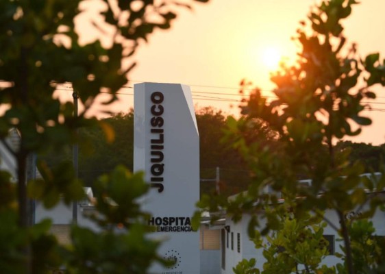 Pequeños, pero bien equipados: Dos nuevos hospitales para pacientes con coronavirus en El Salvador