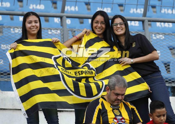 FOTOS: Así vive el Olímpico la fiesta de la gran final Real España-Motagua