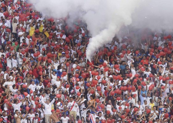 La gran Final se pinta de blanco en el estadio Nacional