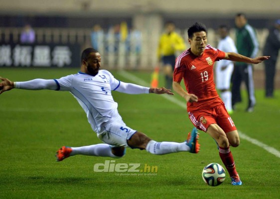 Roger Espinoza nos revela su 11 histórico de la Selección de Honduras