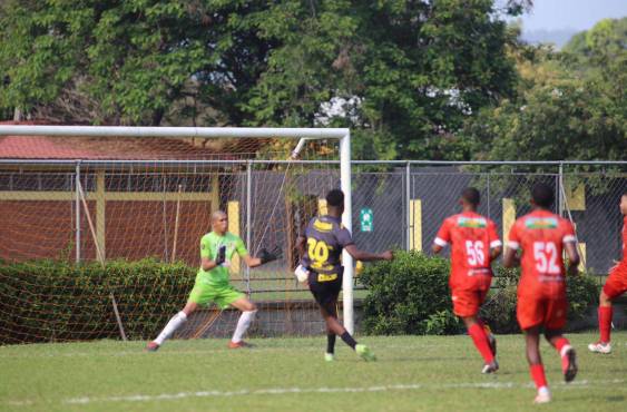 Real España se ha hecho respetar en casa en el torneo de reservas.