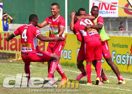 Fiesta en Tocoa: Real Sociedad celebra y va a su cuarta final