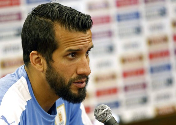 Con dos hondureños: Aficionados mexicanos que lamentan la salida de estos extranjeros de Liga MX