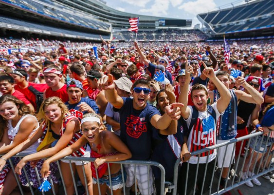 Estados Unidos-Bélgica se vio en estadios de béisbol y fútbol americano
