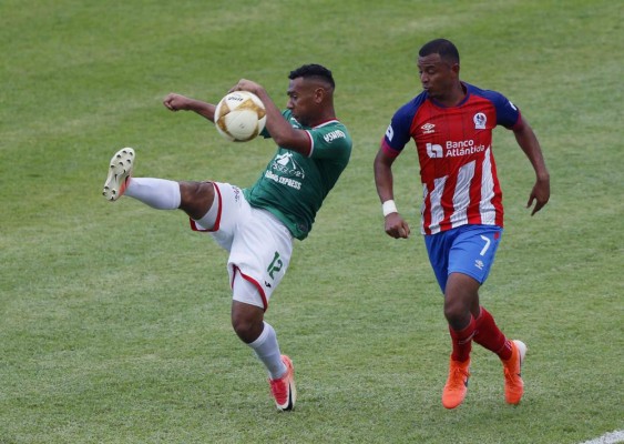 Olimpia podría quedarse sin Troglio, delantero con ofertas de México y Honduras ya tiene DT