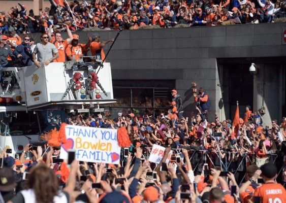 Así fue la espectacular celebración de los Broncos tras ganar el Super Bowl