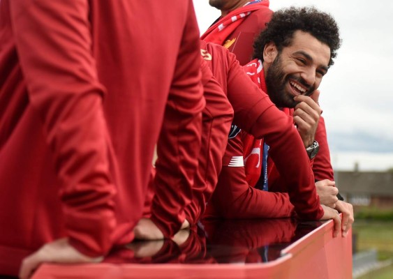 Salah dormido, nuevo look de Firmino y la fiesta del Liverpool por su sexta Champions