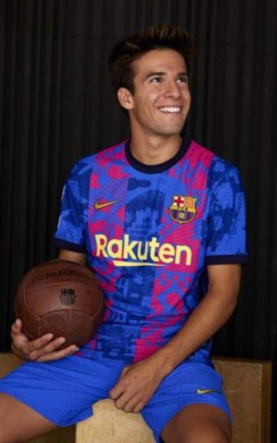 Inspirada en los barrios y exclusiva para la Champions: Así es la nueva camisa del FC Barcelona