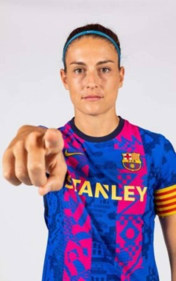 Inspirada en los barrios y exclusiva para la Champions: Así es la nueva camisa del FC Barcelona