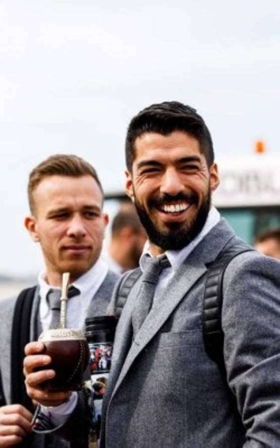 ¡Qué elegancia! Así llegó el Barcelona Inglaterra para enfrentar al Manchester United en Champions