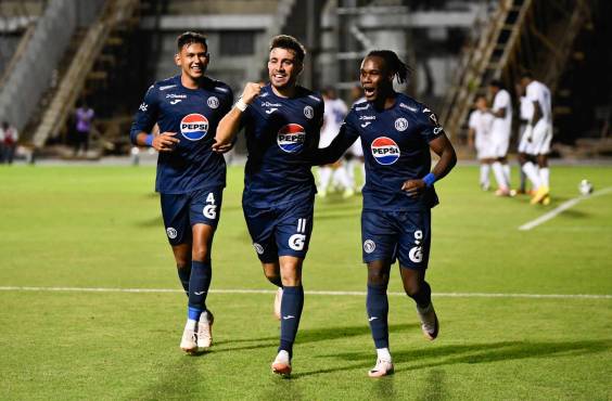 Motagua podría enfrentar a Real España, salvo una sorpresa en el repechaje. Foto: Anibal Vásquez