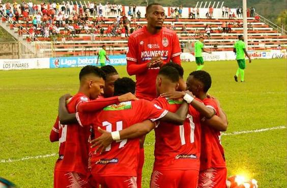 Juegos restantes y denuncia ante Fenafuth: El espinoso camino que le viene a Platense para buscar la salvación