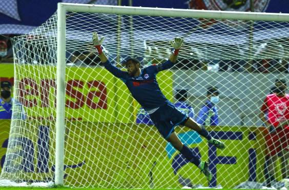 Edrick Menjívar se quedó sin contrato en Olimpia y confirma propuestas de Centroamérica y Estados Unidos