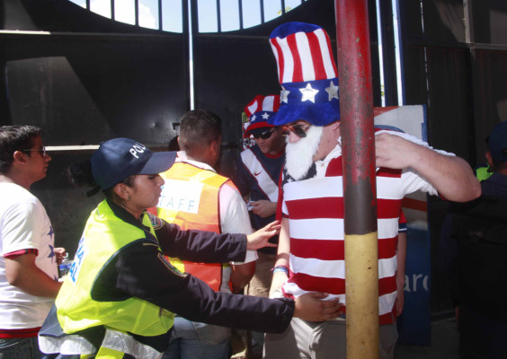 Gran Ambiente previo al Juego entre Honduras VS USA.