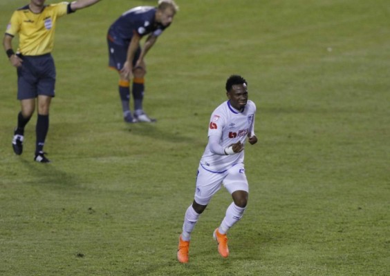 El posible 11 que presentaría Pedro Troglio con Olimpia ante el Vida