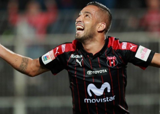 Los futbolistas extranjeros más destacados del fútbol centroamericano