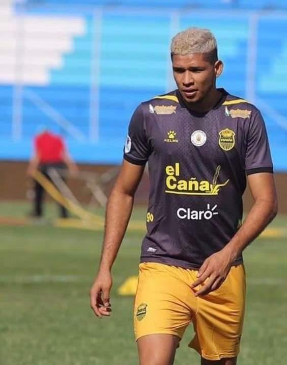 Fichajes: Olimpia repatriará a reconocido delantero, figura del Real España se iría a Sudamérica o México y Elis es noticia en Europa