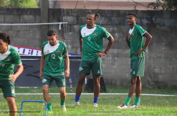 Georgie Welcome recuerda el agarrón con Piqué y su amenaza, lo que llegó a ganar en dólares y su calvario en el Atlas