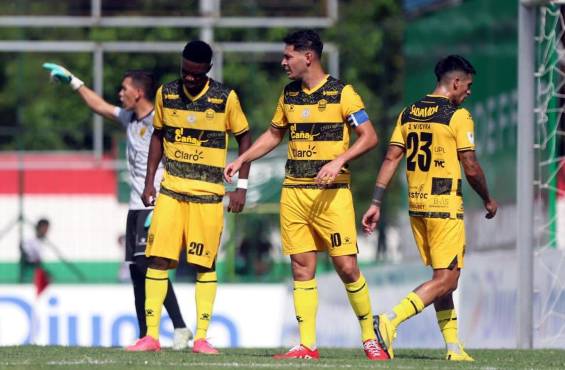Real España no obtuvo un once titular definido en la era del Palomo Rodríguez.