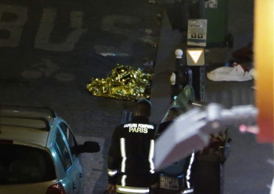 EN FOTOS: Noche de terror en París con ataques que deja 60 muertos