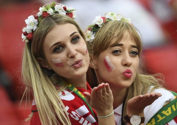 ¡BELLEZA! Las espectaculares aficionadas de Polonia en el Mundial de Rusia