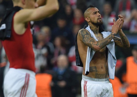 Las imágenes que no se vieron por TV: El frío saludo de Zidane y Ancelotti al final