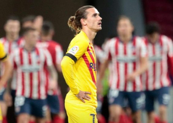 Fotos: La escalofriante lesión de Piqué y Messi, más frustrado que nunca en el Barcelona