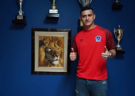 ¡Vaya lujo! Este sería el otro 11 titular de Pedro Troglio en el Olimpia