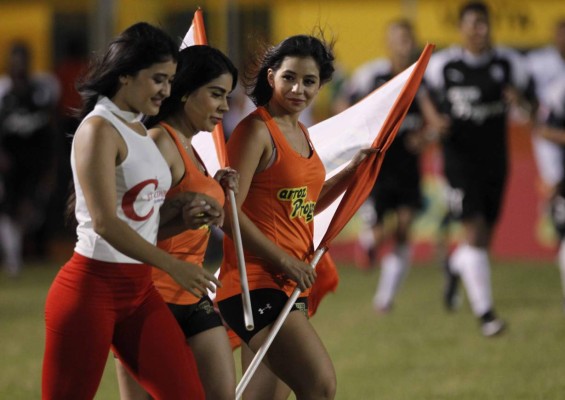 ¡LINDAS! Las ceibeñas derrocharon belleza en el partido del Vida-Real España