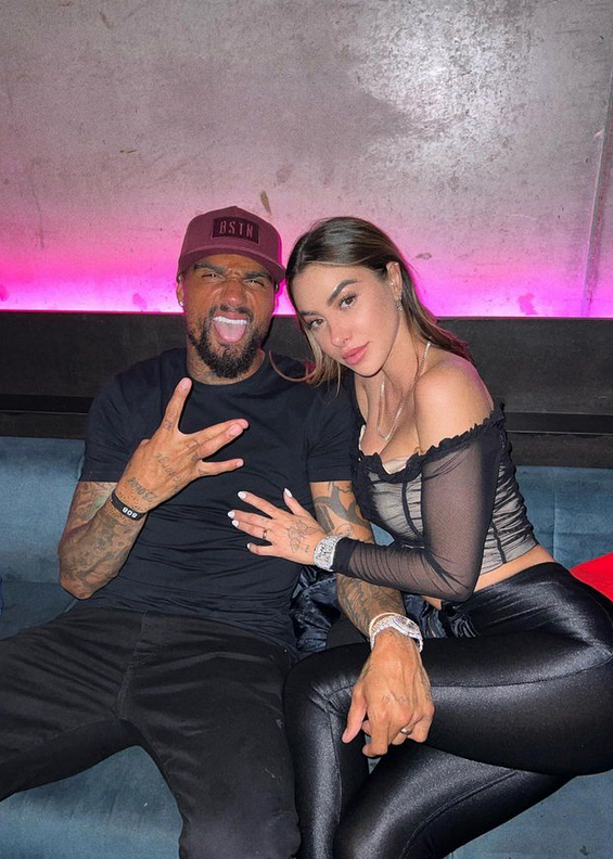 El ex Barcelona que es parte de la “pareja más sexy del mundo”: Sus fotos íntimas y ella es maestra de kung-fu