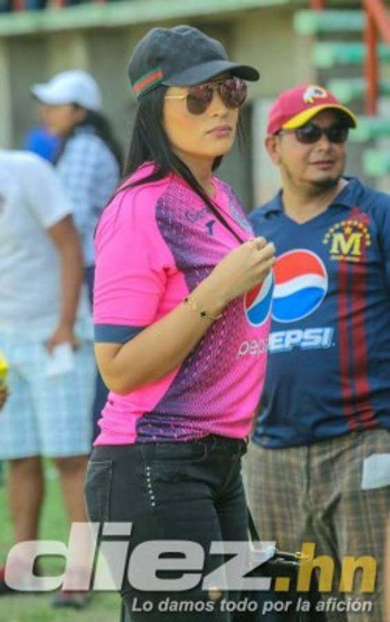 No se vio en TV: La mujer de Emilio Izaguirre deslumbró, detenidos, armas blancas y el auto de Beckeles