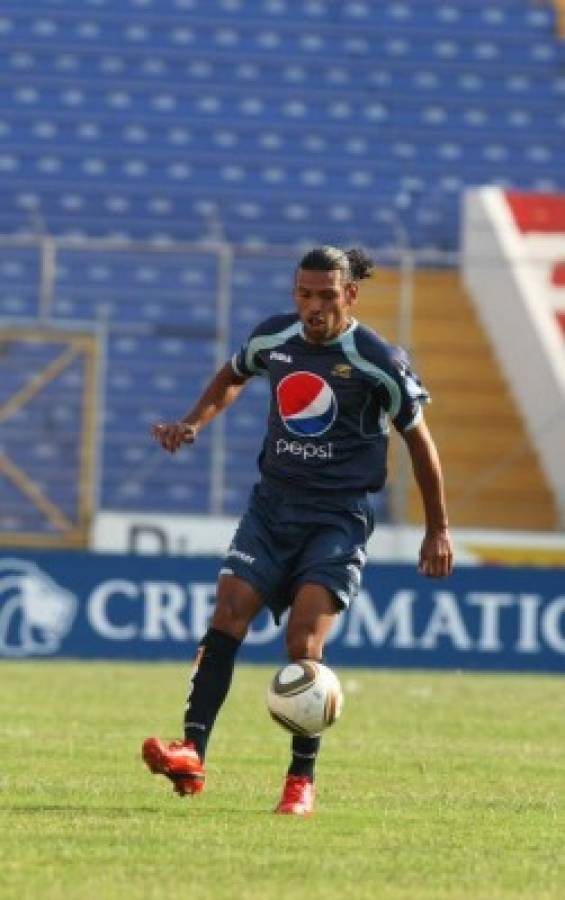 ¡Ninguno de Olimpia! Jocimar Nascimento da su 11 titular de compañeros que tuvo en el fútbol hondureño