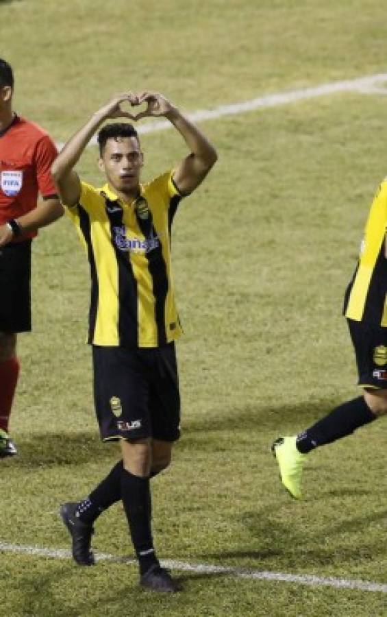 FICHAJES: Marathón ya espera a Costly y Peñarol busca a dos hondureños