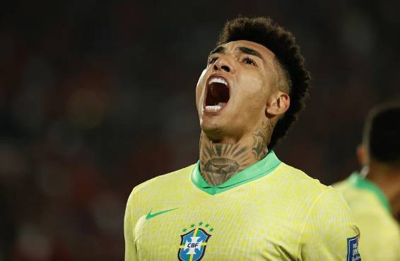 La selección de Brasil buscará una nueva victoria para acercarse a los primeros lugares en la tabla de la eliminatoria. Foto: EFE