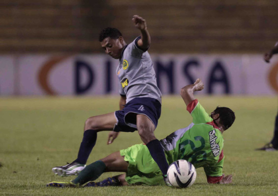 Marathón y Parrillas One abre el Clausura empatando