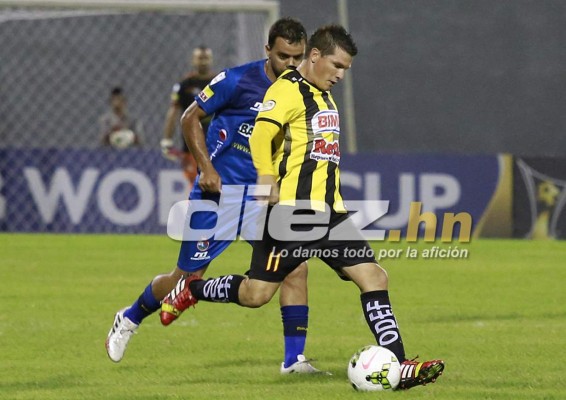 Real España y Municipal se enfrentan por la Champions de Concacaf.