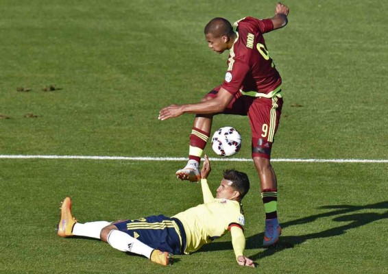 Venezuela vence 1 a 0 a Colombia en su debut en la Copa América