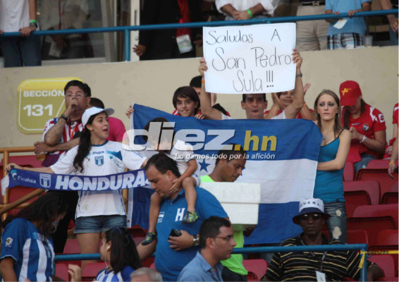 Postales Honduras Campeón Copa Uncaf 2011.