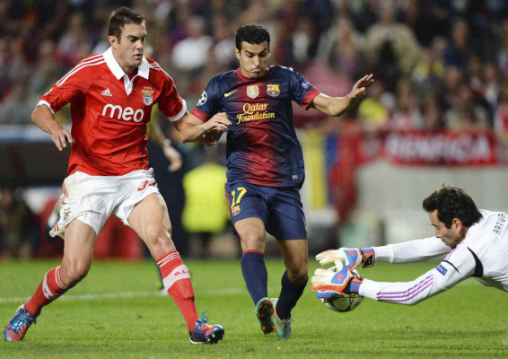 Barcelona vence 2-0 en visita a Benfica