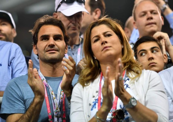 Nico Rosberg gana su primer título de Fórmula Uno