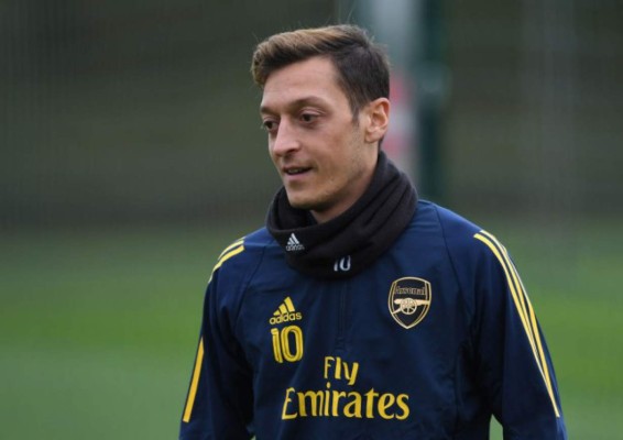 Con los fichajes: El potente 11 que armaría Al Khelaifi en Inglaterra si compra al Leeds United