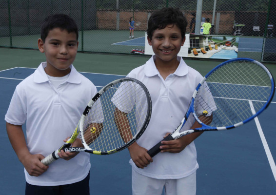 Los U-10 de tenis sacan la casta por Honduras