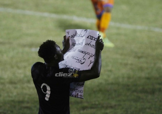 El fuerte calentón entre Rocca y Bengtson, la emotiva pancarta de Agámez y los golpes en El Progreso