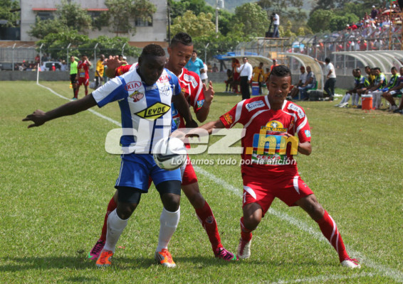 Real Sociedad empata con Victoria y asegura su pasé a la gran final.