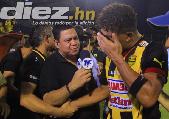 Inolvidable despedida de un ídolo Carlos Pavón