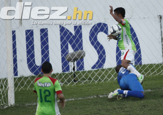 Los rostros de tristeza en Marathón tras derrota ante Olimpia