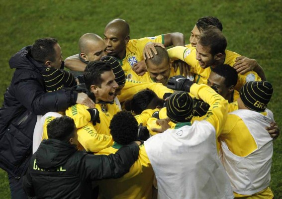 Brasil-Perú en imágenes