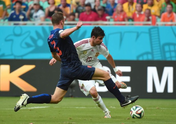 Holanda humilló a la campeona del mundo España 5-1