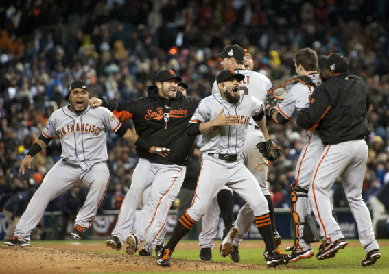 ¡Gigantes se corona campeón de la Serie Mundial!