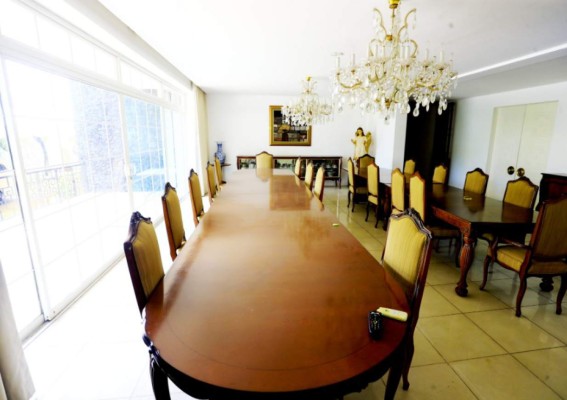 El Salvador albergará 300 médicos que luchan contra el coronavirus en Residencia Presidencial